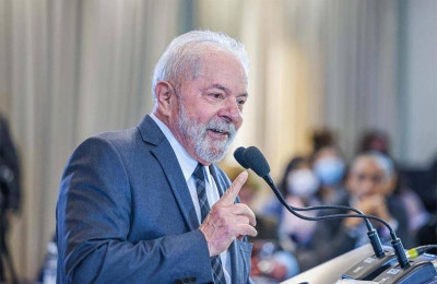 Deputados pressionam Lula por cargos no segundo e terceiro escalões do governo